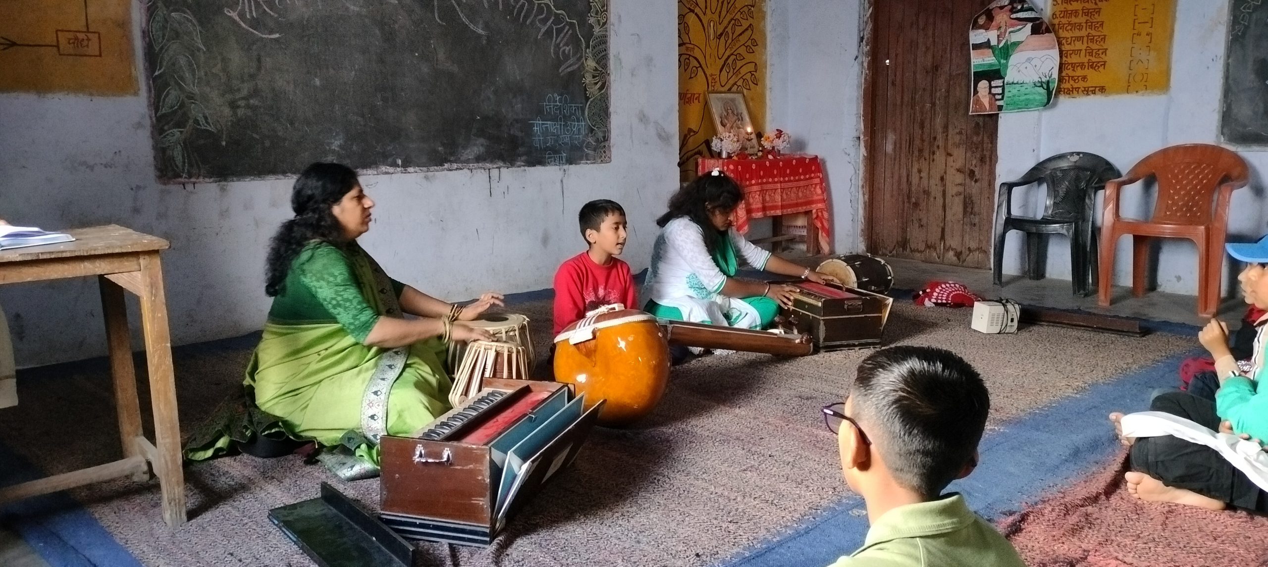 सरस्वती उच्चतर माध्यमिक विद्यालय में आज शास्त्रीय एवं लोक संगीत कार्यशाला का शुभारंभ, एक माह चलेगी नि:शुल्क कार्यशाला