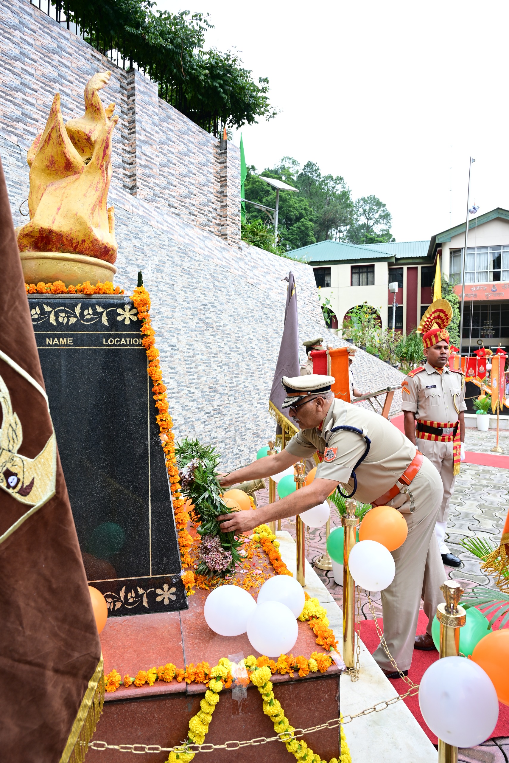 सीमांत मुख्यालय सशस्त्र सीमा बल, रानीखेत में 80वां स्वतंत्रता दिवस धूमधाम से मनाया गया, उत्कृष्ट प्रदर्शन एवं कर्तव्य परायणता के लिए अधिकारी व जवान हुए सम्मानित
